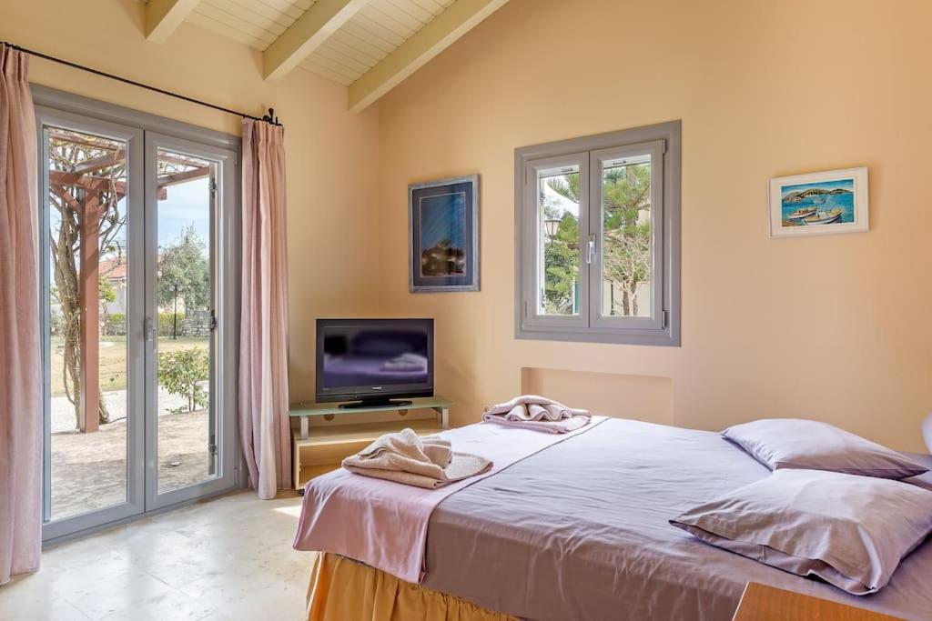 Villa Loukia Spartia  Bagian luar foto